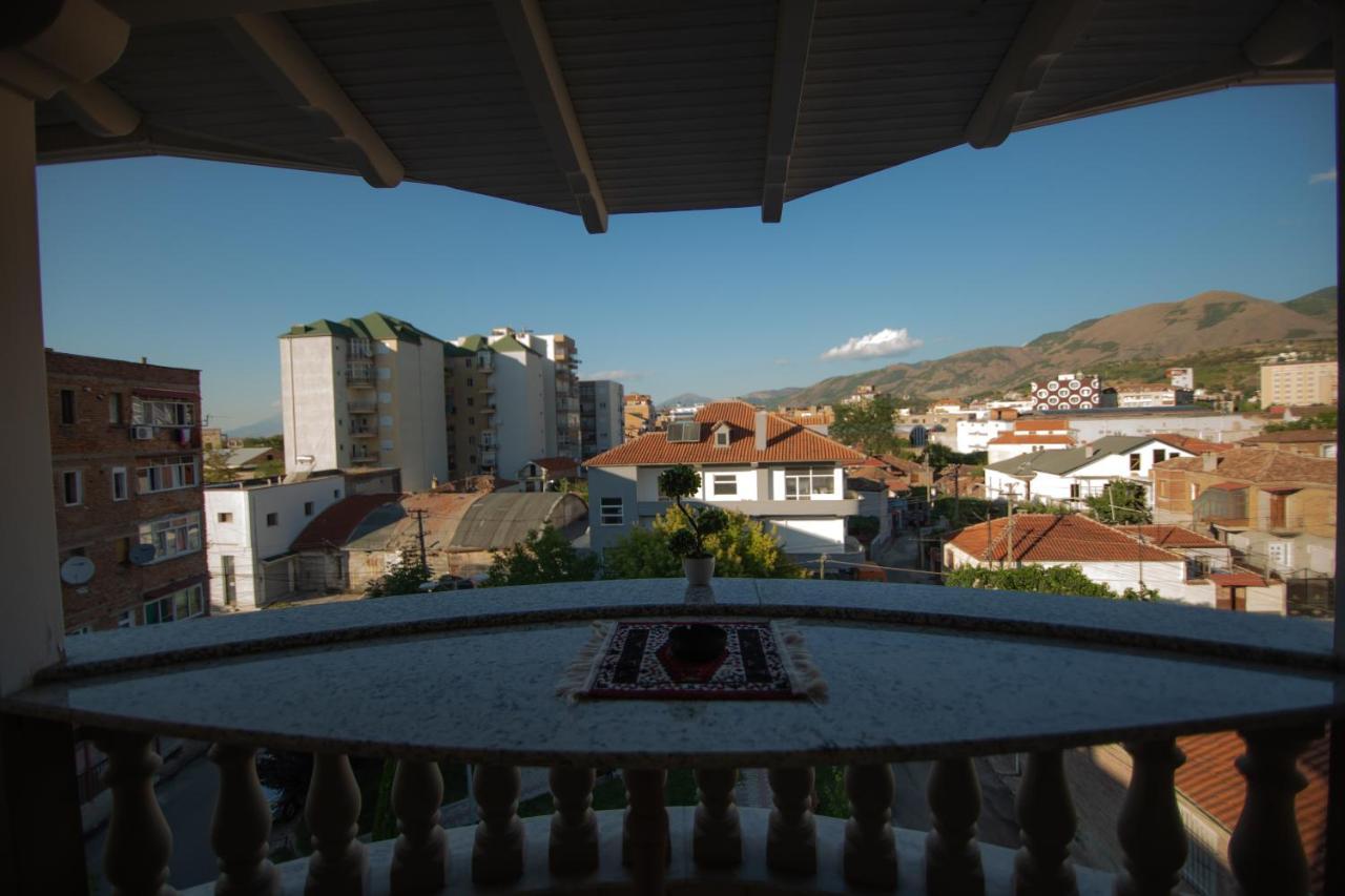 Vila Mariss Korce Exterior foto